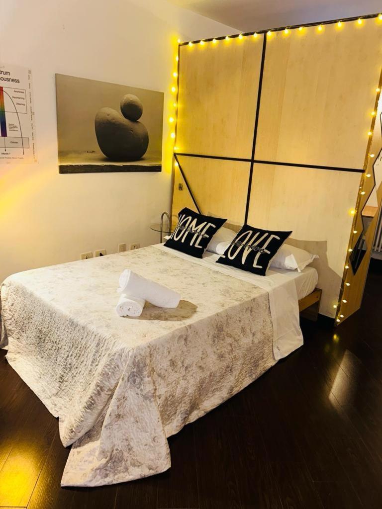 Easy Room Italy Prada Milão Exterior foto